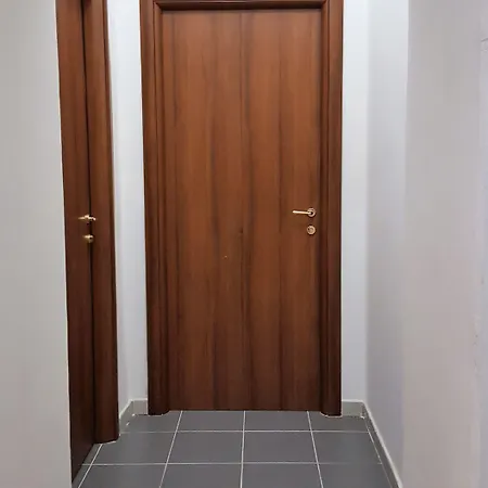 Alojamento de Acomodação e Pequeno-almoço Station Nápoles