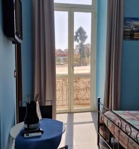 那不勒斯站住宿加早餐旅馆 3*