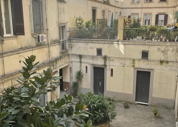 那不勒斯站住宿加早餐旅馆 3* 那不勒斯