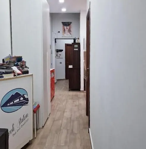 那不勒斯站住宿加早餐旅馆 住宿加早餐酒店 3*