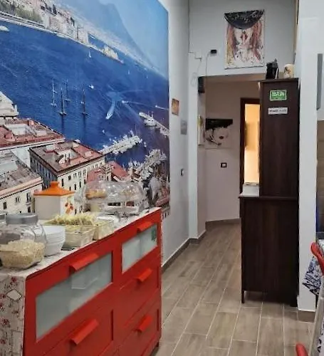 那不勒斯站住宿加早餐旅馆 3* 那不勒斯