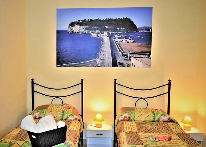 那不勒斯站住宿加早餐旅馆 住宿加早餐酒店 3*