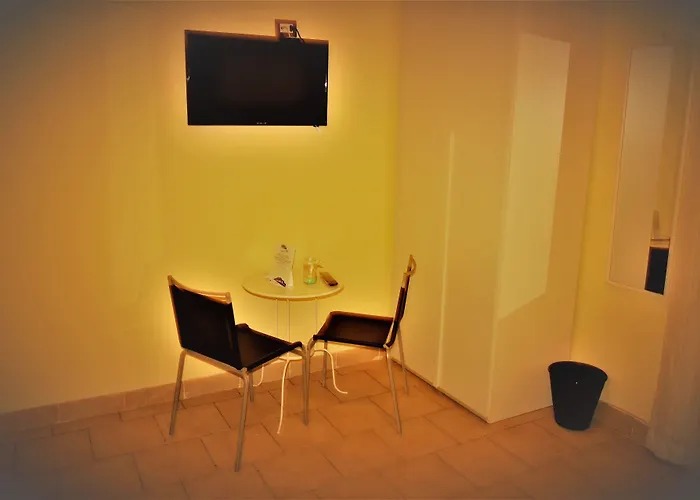 那不勒斯站住宿加早餐旅馆 3* 那不勒斯