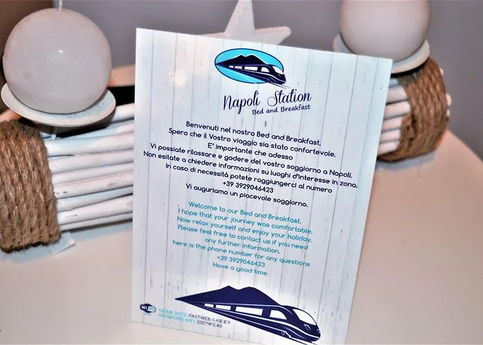 那不勒斯站住宿加早餐旅馆 3* 那不勒斯